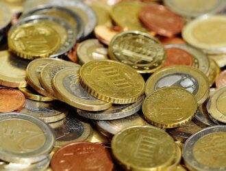 Каква кредитна карта – разлика между дебитна и кредитна карта